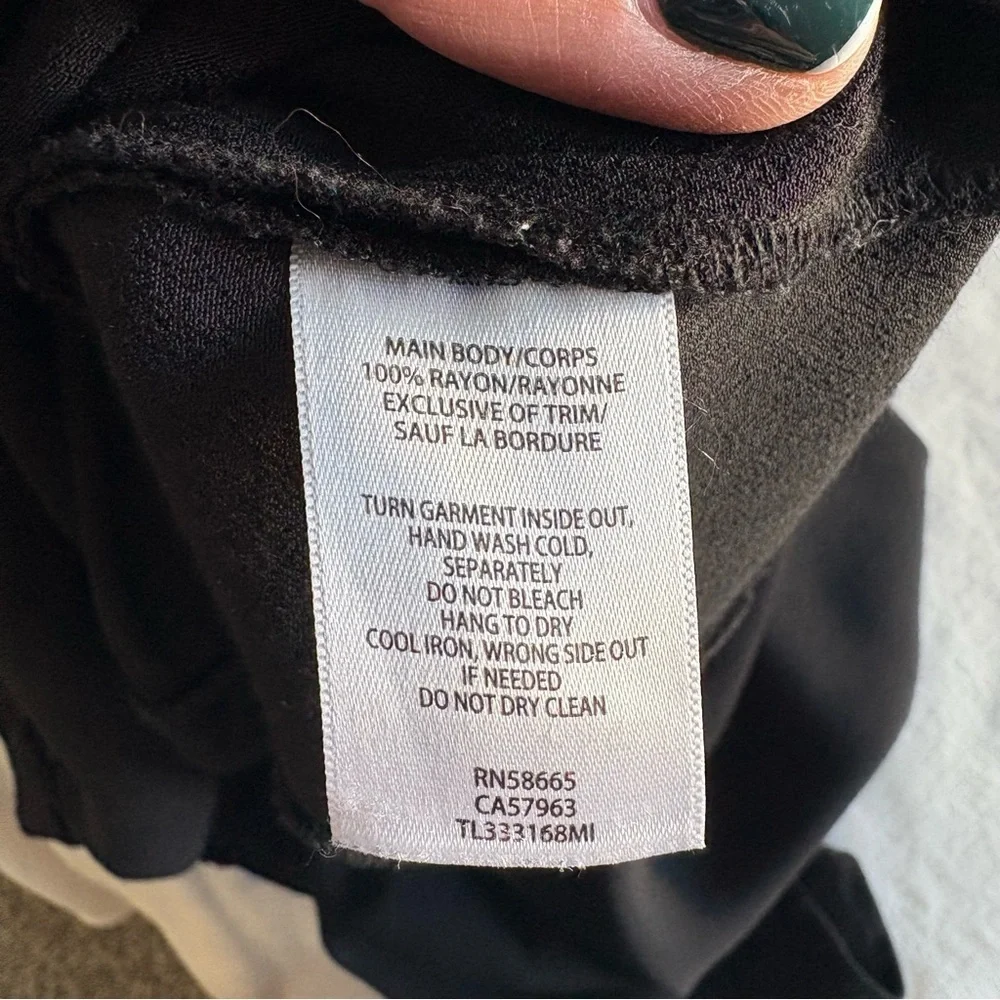 Leith A-Line Asymmetrical Elastic Waist Midi Black Skirt - Minimalist